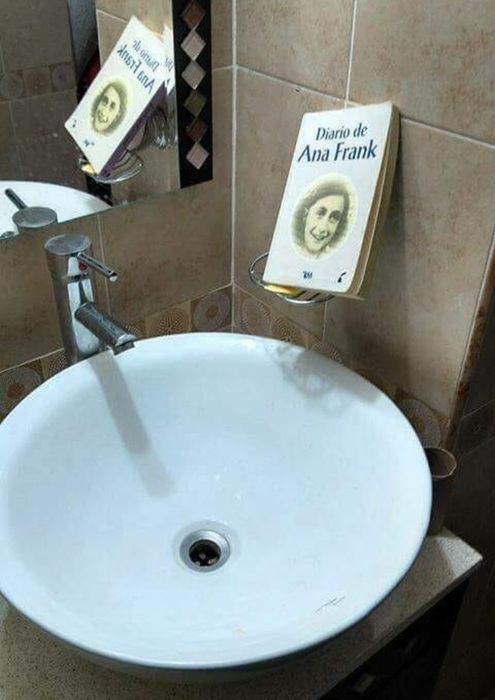 El Diario de Anne Frank a la fuerza. (REDINTER)