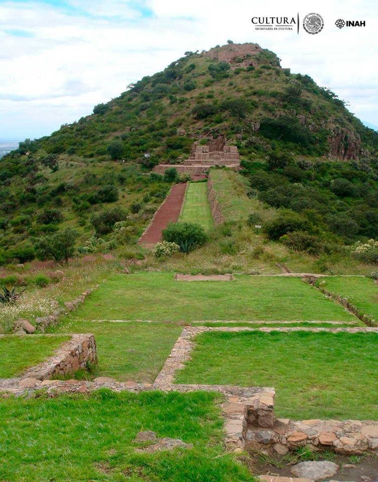 Cerro de Tezcutzingo, o baños de Nezahualcóyotl, Texcoco, México. Donde estuvo el jardín botánico más importante del siglo XVI. (Foto: JJARR)